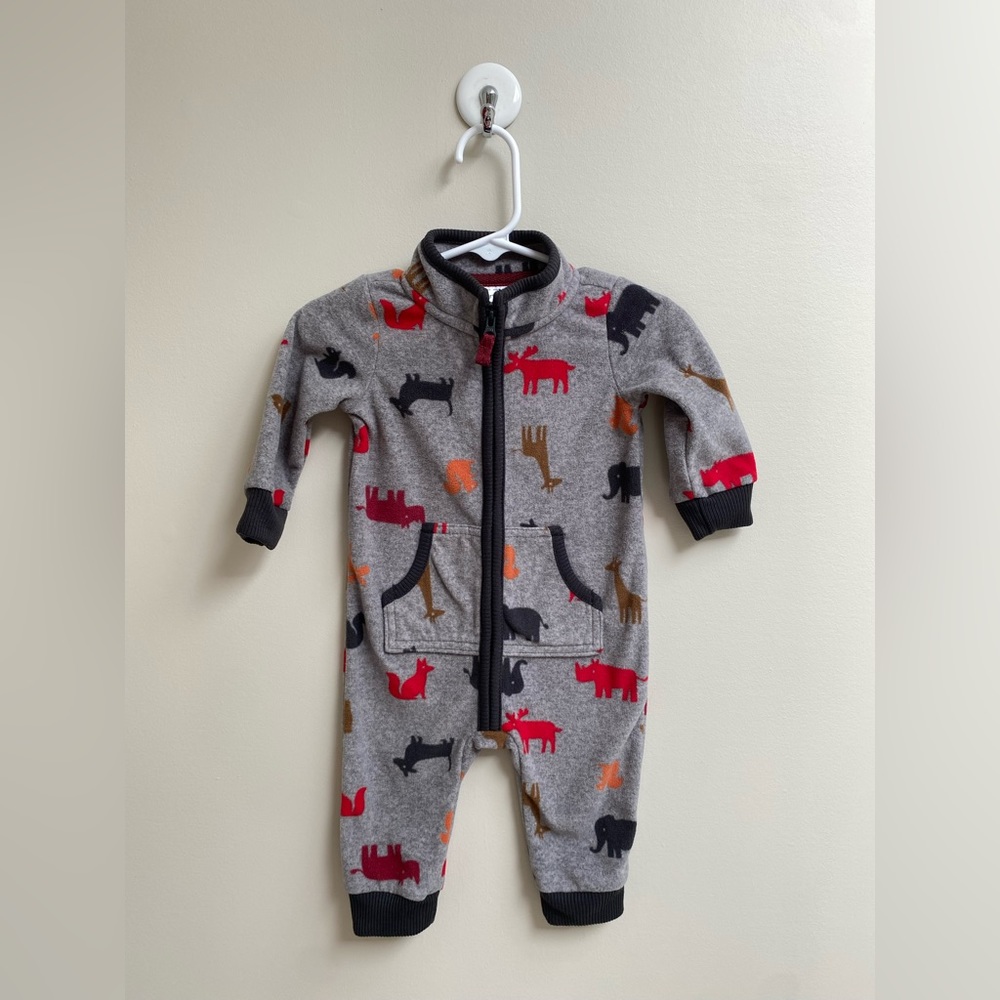 ⚫️5 for $25!⚫️ Carters fleece one piece zip-up